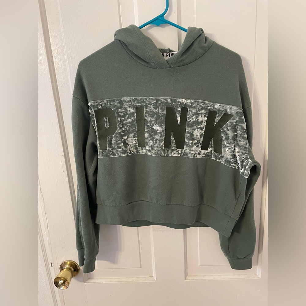 PINK cropped hoodie in sage green Sz S